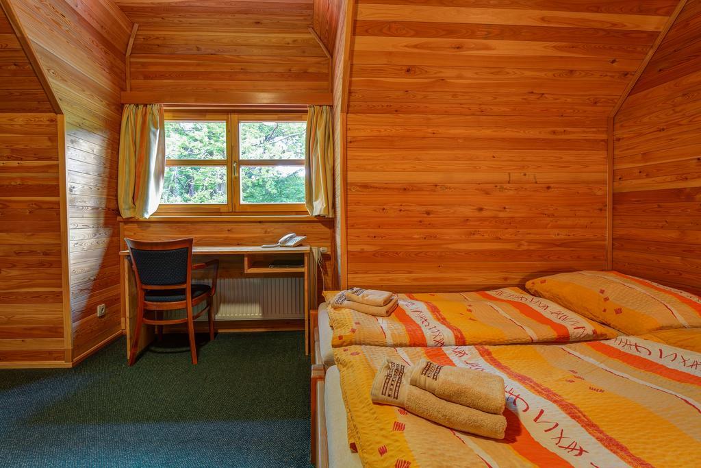 Lesní Penzion Bunč Jankovice Exterior foto